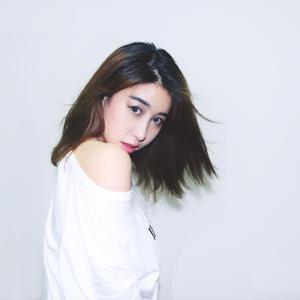 主播户外勾塔白天
